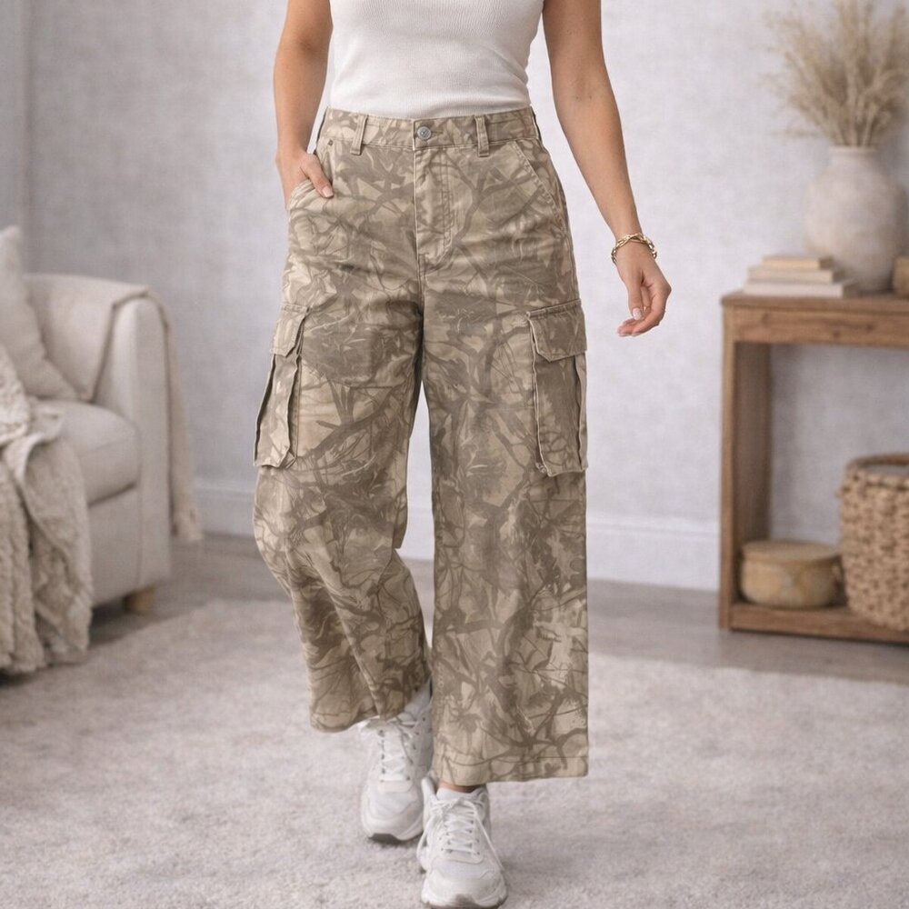 Refrain Los Angeles Camouflage Wide Leg Cargo Pants